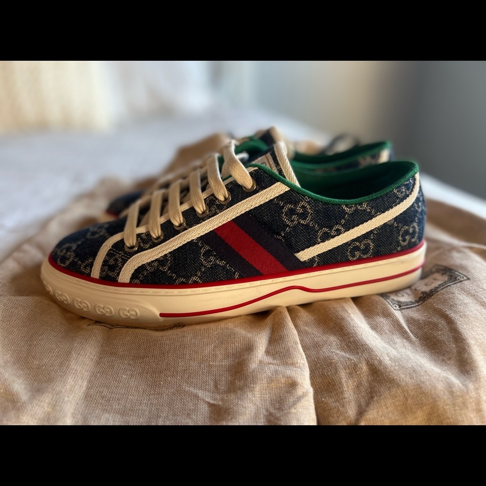 AUTHENTIC Gucci Tennis 1977 Sneakers